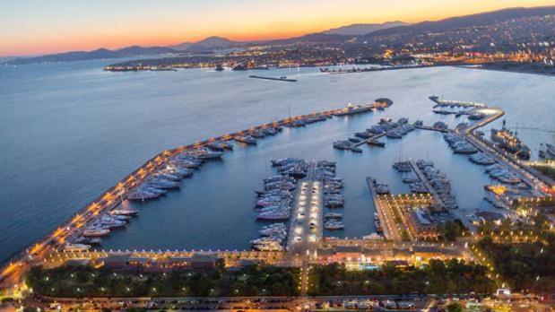 Seaside Apartment In Flisvos Marina Athen Exterior foto